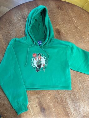 Cropped Celtics Hoodie